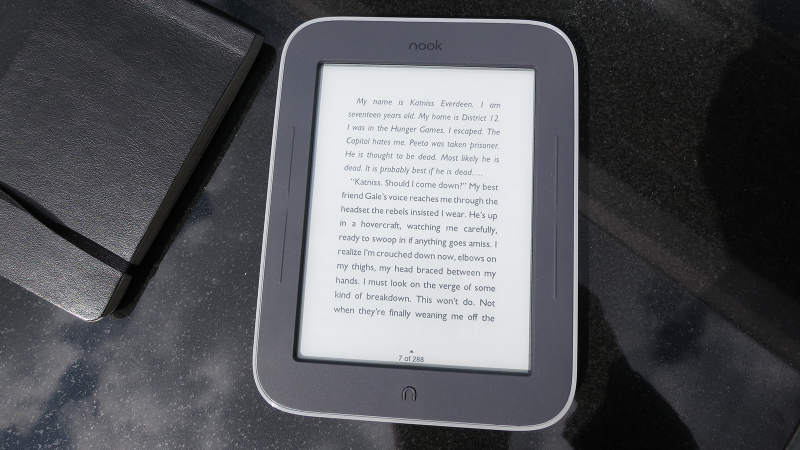 Illustration for article titled Nook Simple Touch with GlowLight Hands On: Never Read a Book on a Tablet Again